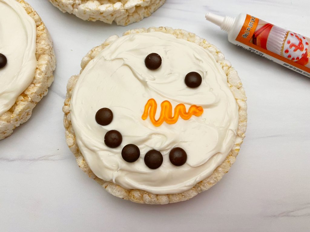 Gel Icing as carrot nose