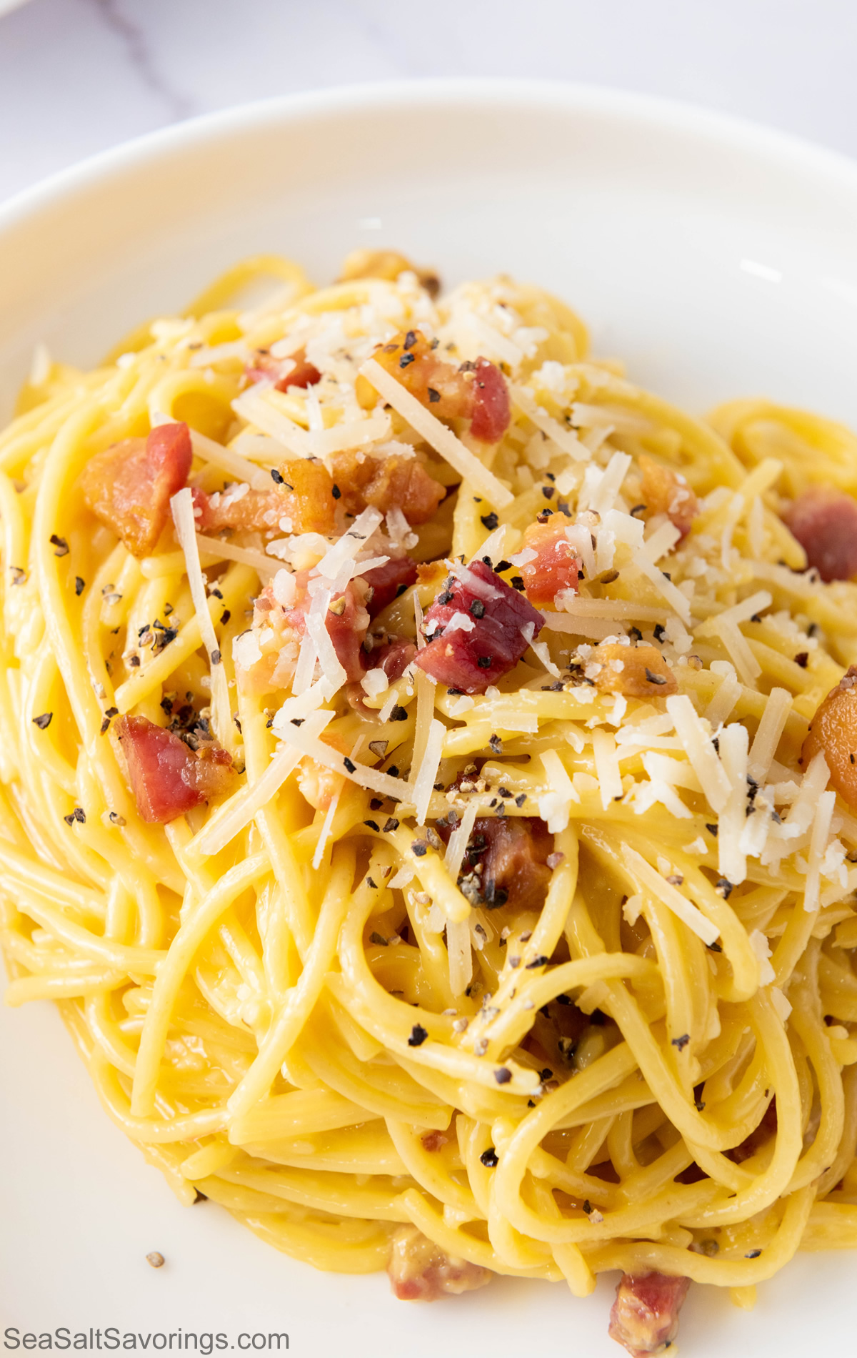 plate of spaghetti carbonara